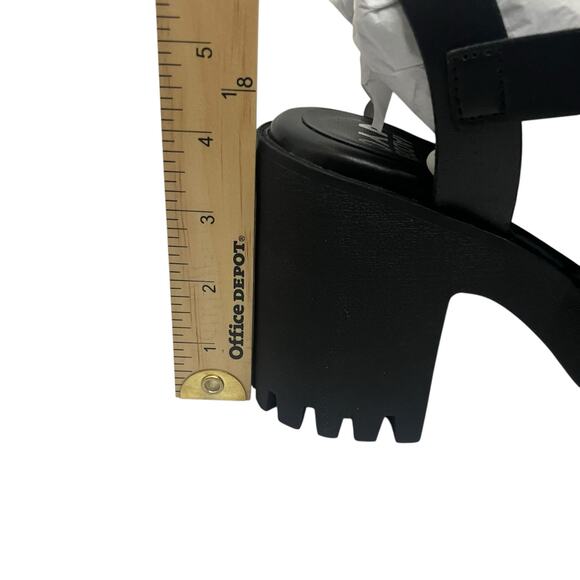 NWT Madden NYC Women's Black Genisis Fisherman's Sandals Size 11 - Picture 8 of 9